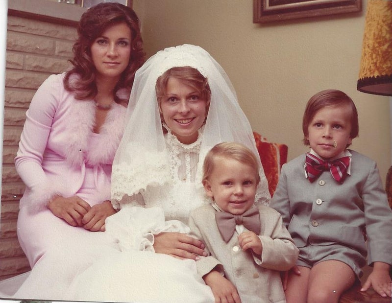 Family and Landscape Photos: Childhood Memories - Slide 